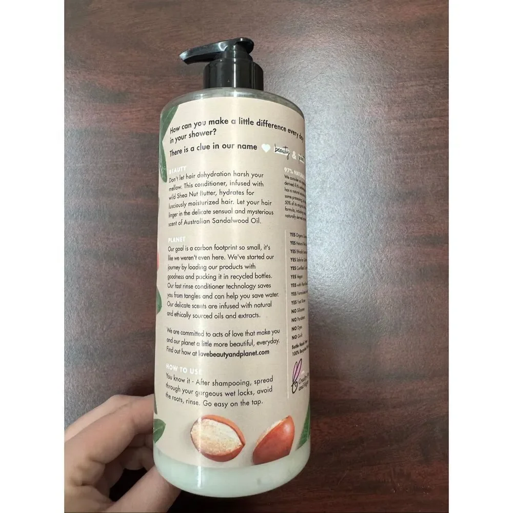 Love Beauty & Planet Shea Butter & Sandalwood Purposeful Hydration Conditioner